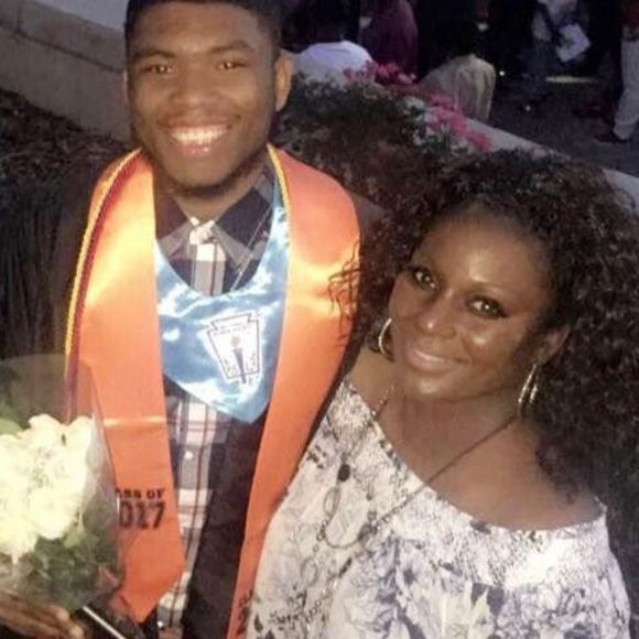 Meet your Posher, Anetria - Picture 1 of 1